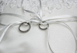 wedding-rings-1578187__180